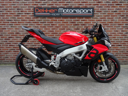Aprilia Tuono V4 1100 # 2023 # 11.800KM # Rood # Nieuw Staat - Dekker Motor Parts