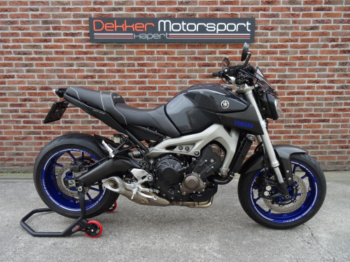 Yamaha MT-09 # 2013 # 23.500KM # Race Blu # Quickshifter! - Dekker Motor Parts