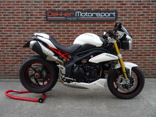 Triumph Speed Triple 1050 R # 2012 # 43.000KM # Nieuw Staat! - Dekker Motor Parts