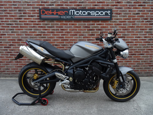 Triumph Street Triple 675 R # 2009 # 42.200KM # Mat Graphite - Dekker Motor Parts